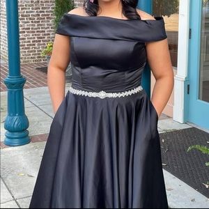 Ashley Lauren Prom Dress